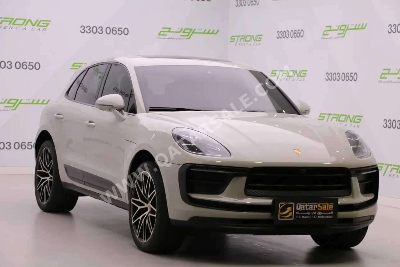 بورش ماكان 2023 اوتوماتيك 31,000 كم 4 سلندر دفع رباعي اس يو في رمادي ناردو