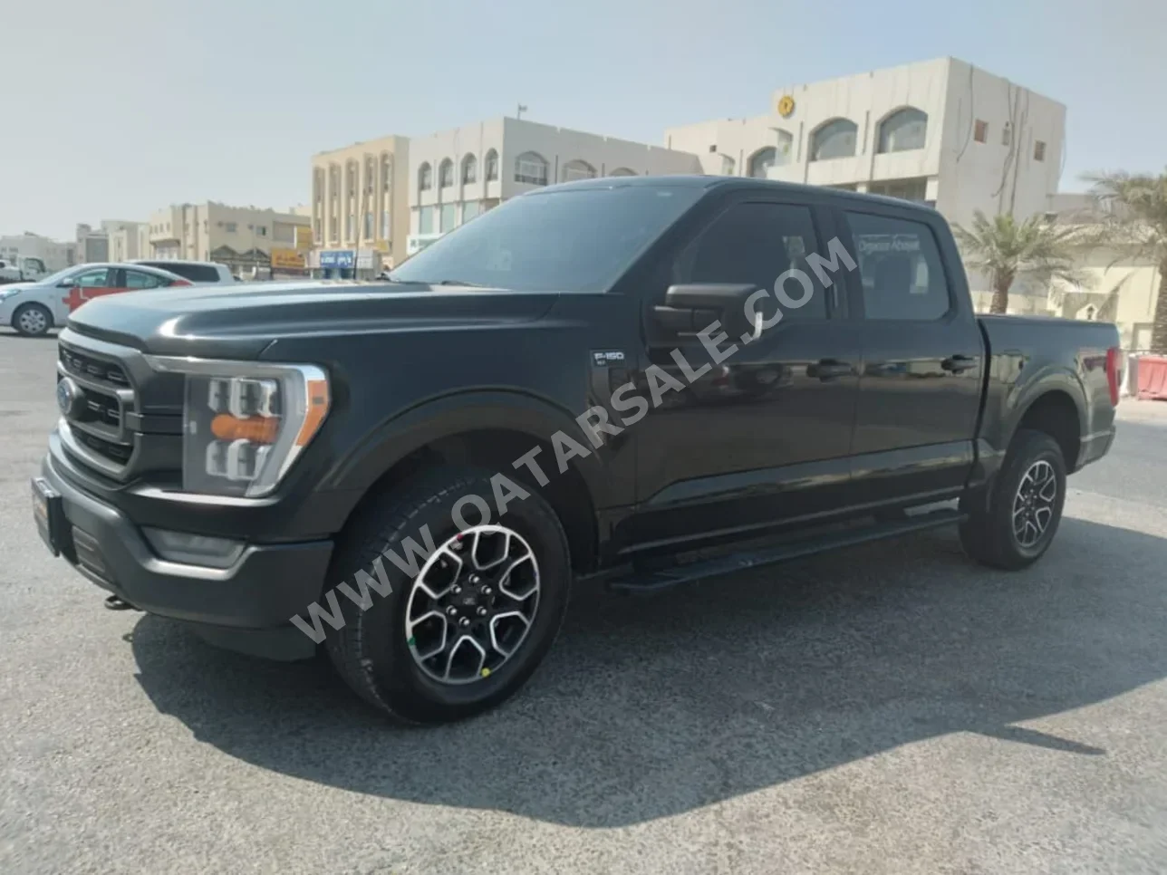 Ford  F  150  2021  Automatic  165,000 Km  6 Cylinder  Four Wheel Drive (4WD)  Pick Up  Black