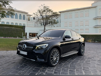 مرسيدس - بنز  جي ال سي  250 اي ام جي  2017  اوتوماتيك  160,000 كم  4 سلندر  دفع كلي مستمر  اس يو في  أسود