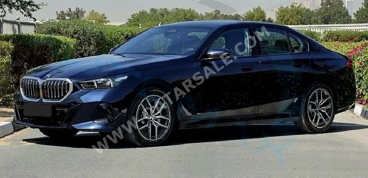 BMW  5-Series  530i M  2026  Automatic  0 Km  4 Cylinder  Rear Wheel Drive (RWD)  Sedan  Dark Blue