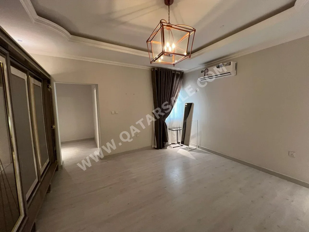 Family Residential  - Not Furnished  - Al Wakrah  - Al Wukair  - 6 Bedrooms