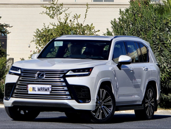 لكزس  ال اكس  600 لكجري  2024  اوتوماتيك  19,000 كم  6 سلندر  دفع رباعي  اس يو في  أبيض  تحت الضمان