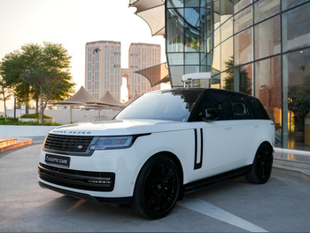 Land Rover  Range Rover  Vogue HSE  2024  Automatic  10,000 Km  6 Cylinder  Four Wheel Drive (4WD)  SUV  White  With Warranty