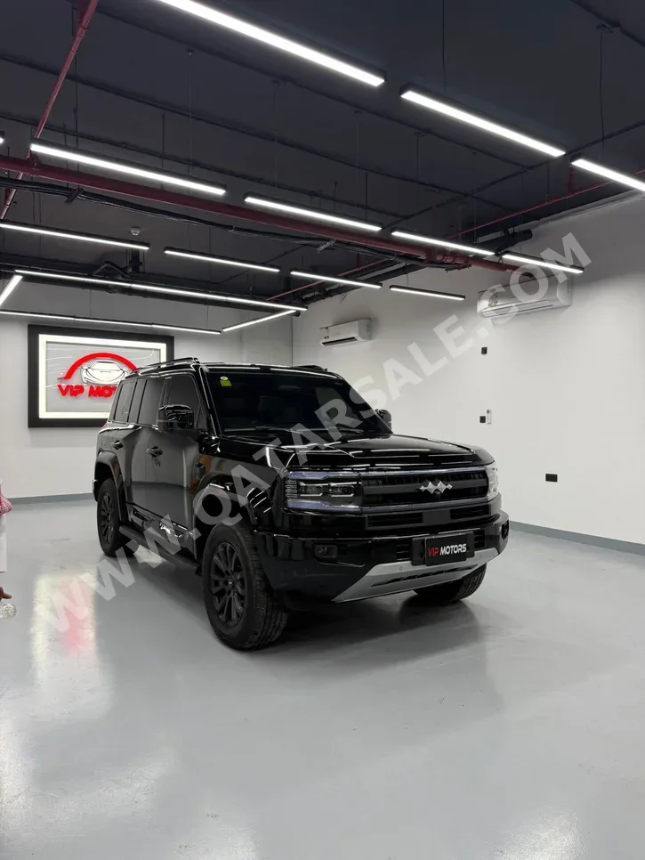 BYD  Leopard 5  Ultra 5  2025  Automatic  27,000 Km  4 Cylinder  All Wheel Drive (AWD)  SUV  Black