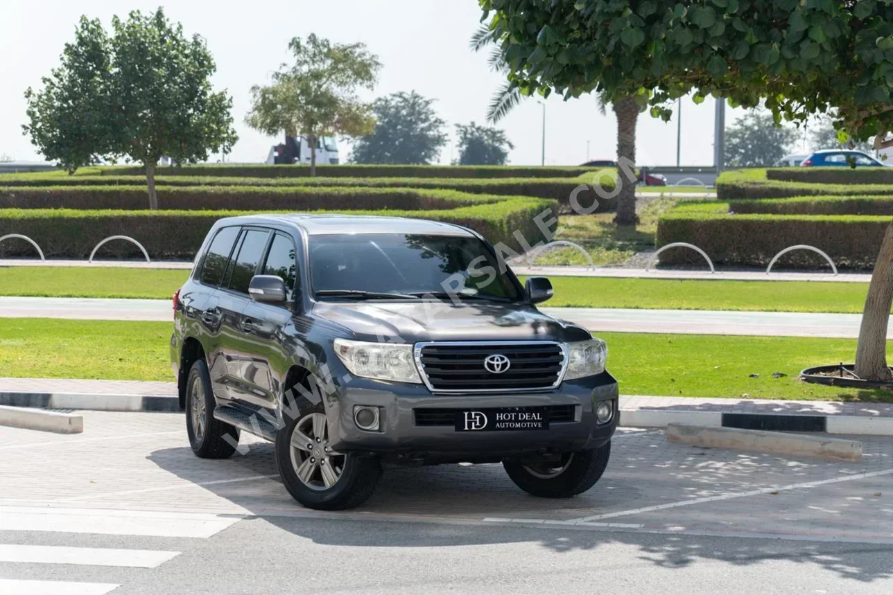 Toyota  Land Cruiser  GX  2014  Automatic  248,000 Km  6 Cylinder  Four Wheel Drive (4WD)  SUV  Gray