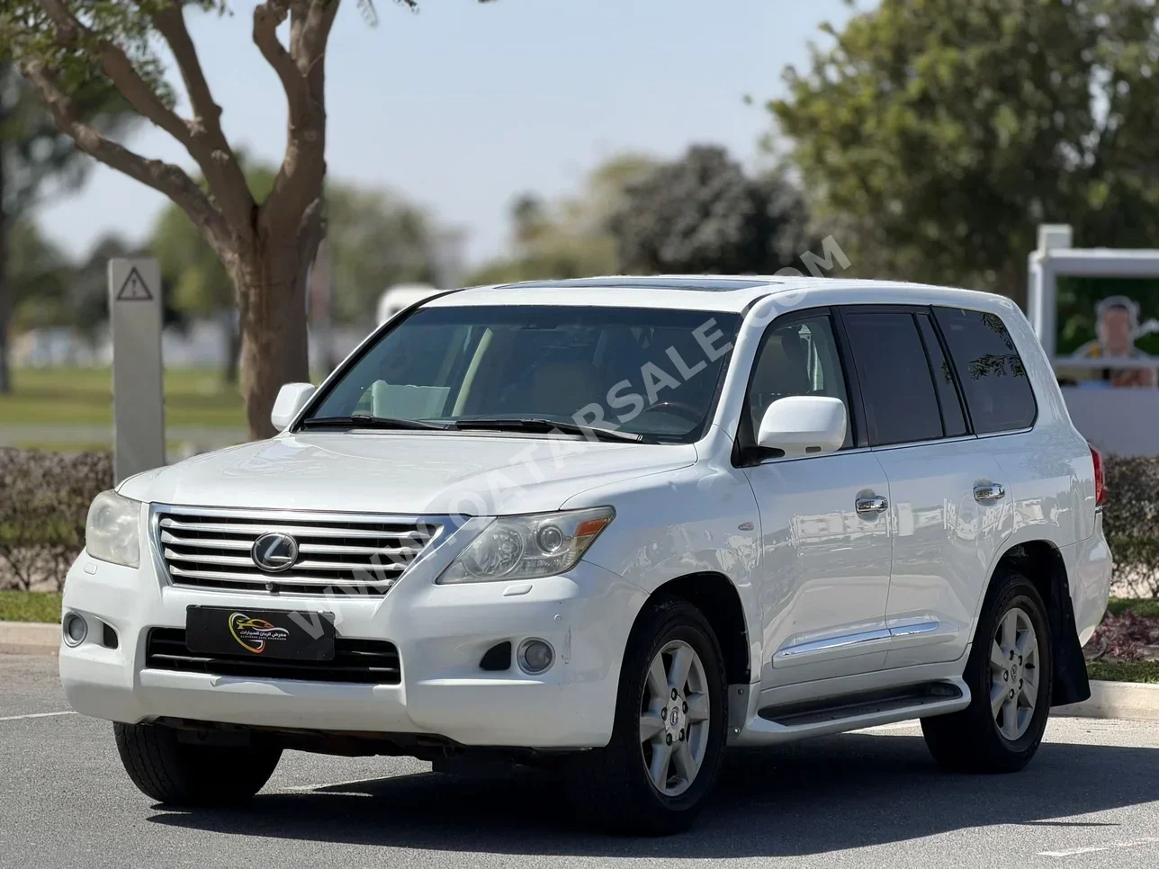 Lexus LX 570 2009 Automatic 545,000 Km 8 Cylinder Four Wheel Drive (4WD) SUV White