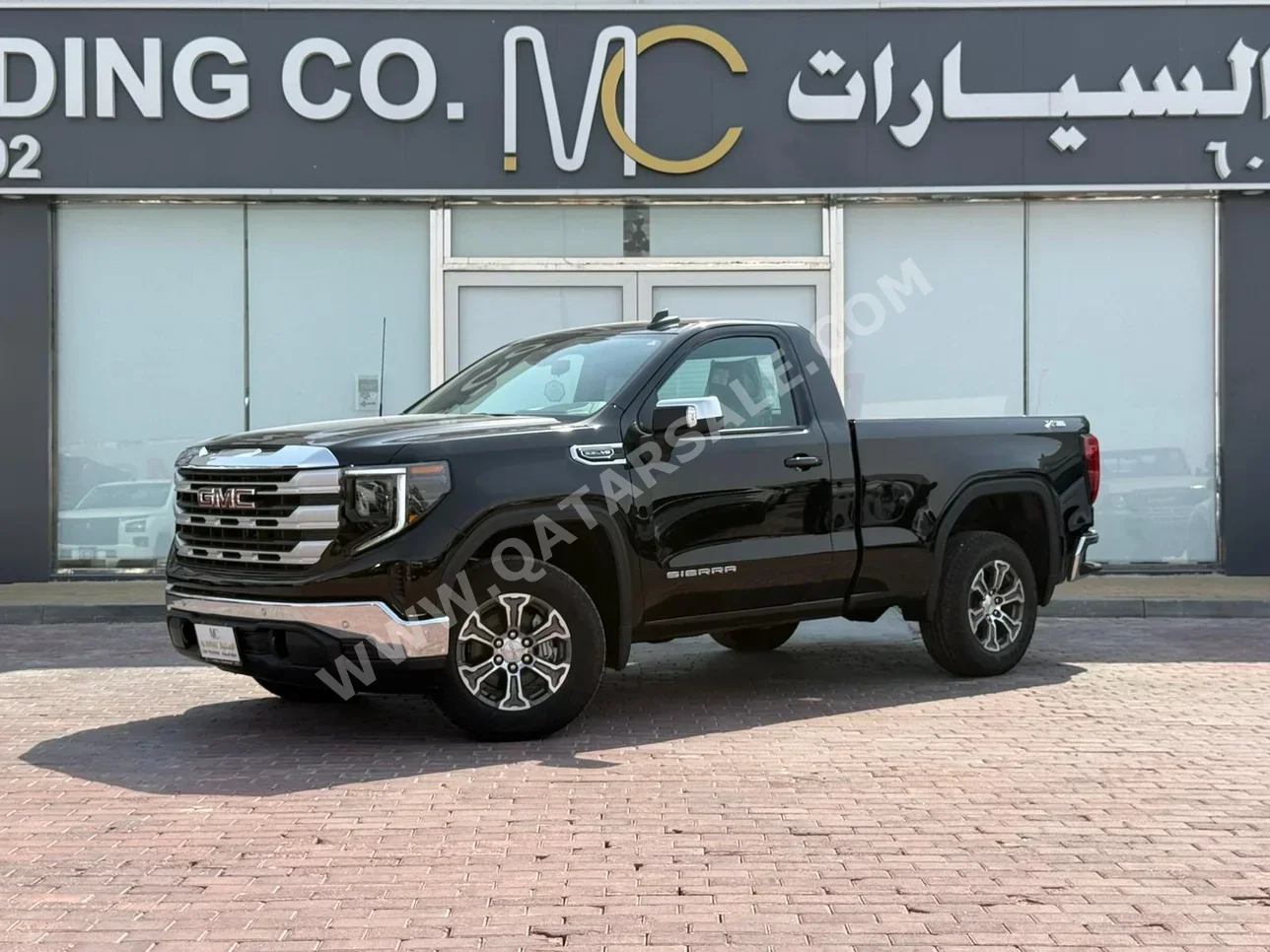 GMC  Sierra  SLE  2026  Automatic  0 Km  8 Cylinder  Four Wheel Drive (4WD)  Pick Up  Black  With Warranty
