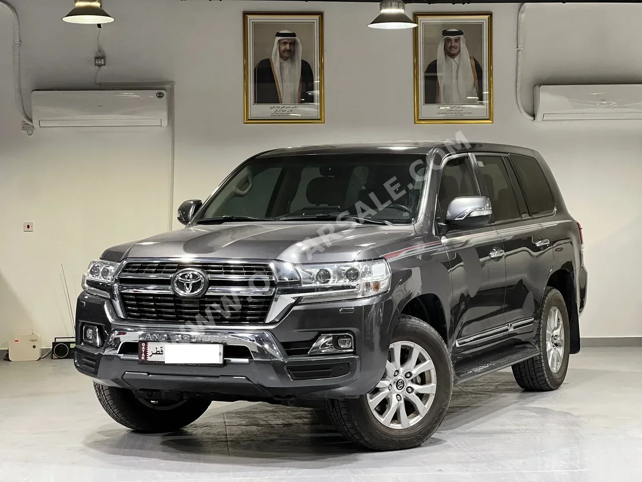 Toyota Land Cruiser GXR 2021 Automatic 131,000 Km 8 Cylinder Four Wheel Drive (4WD) SUV Gray