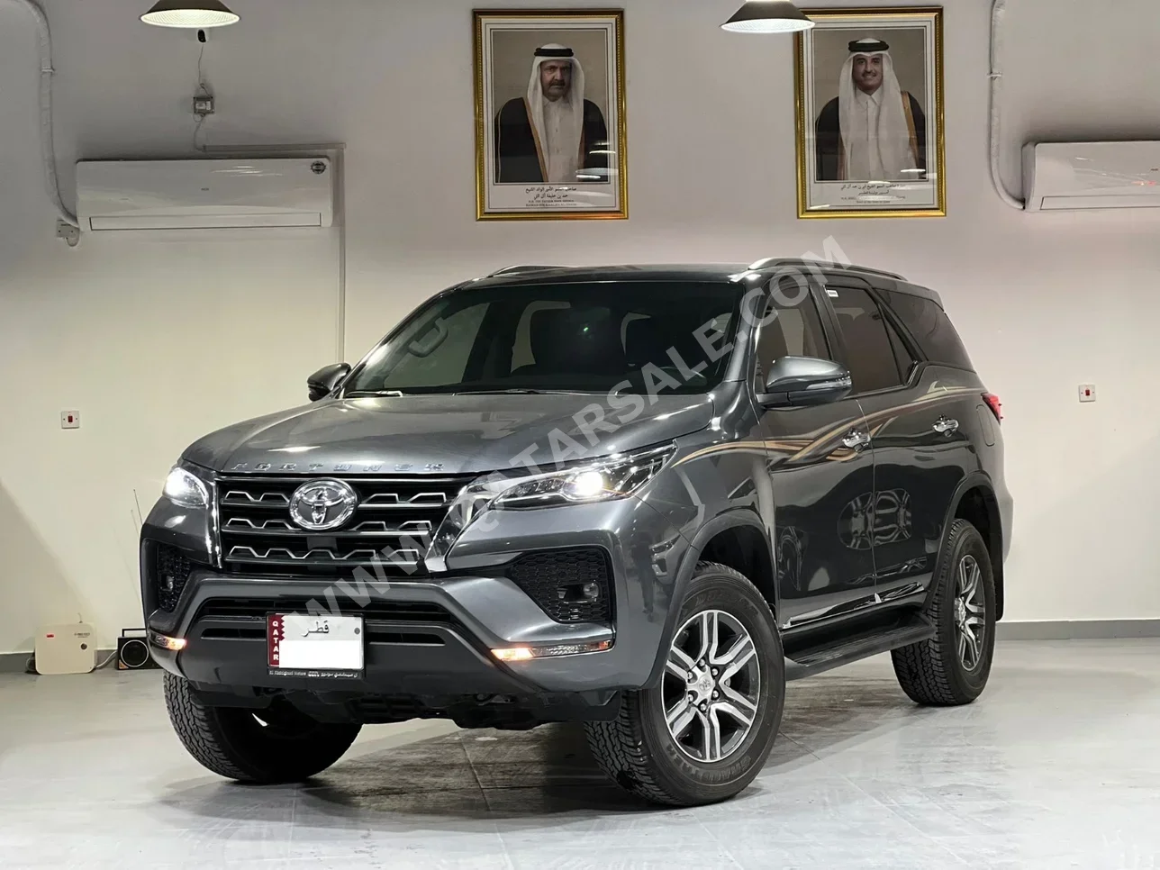 Toyota  Fortuner  2024  Automatic  13,000 Km  6 Cylinder  Four Wheel Drive (4WD)  SUV  Gray