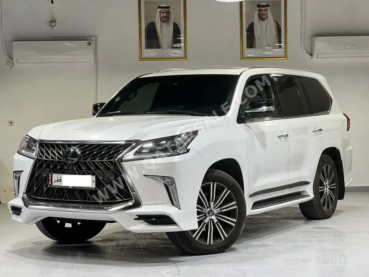 Lexus LX 570 2018 Automatic 121,000 Km 8 Cylinder Four Wheel Drive (4WD) SUV White