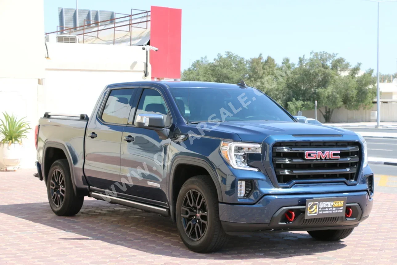 GMC Sierra Elevation 2022 Automatic 50,000 Km 8 Cylinder Four Wheel Drive (4WD) Pick Up Dark Blue