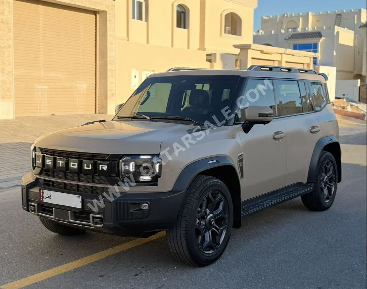 جيتور  تي 2  لكجري  2024  اوتوماتيك  37,000 كم  4 سلندر  دفع رباعي  اس يو في  بيج  تحت الضمان