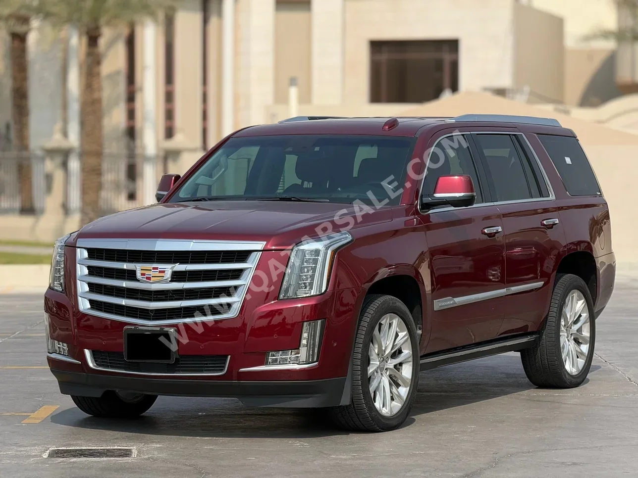 كاديلاك  اسكيليد  2019  اوتوماتيك  87,000 كم  8 سلندر  دفع رباعي  اس يو في  أحمر غامق  تحت الضمان
