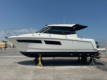 ميري فيشر  فرنسا  2015  بني  29 قدم