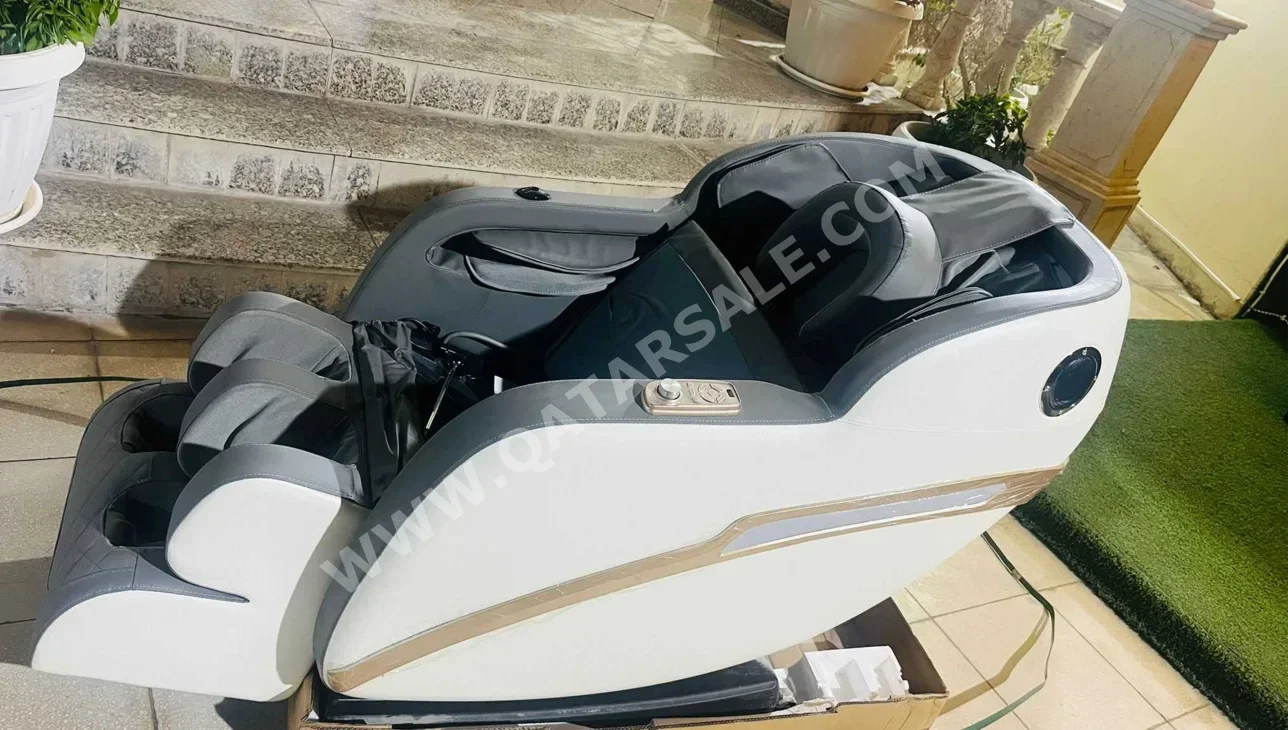 Massage Chair Leercon White All Body 4D