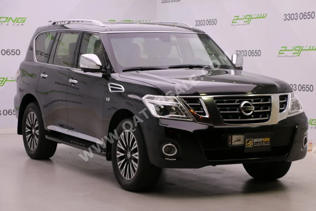 نيسان باترول بلاتنيوم 2017 اوتوماتيك 313,000 كم 8 سلندر دفع رباعي اس يو في أسود