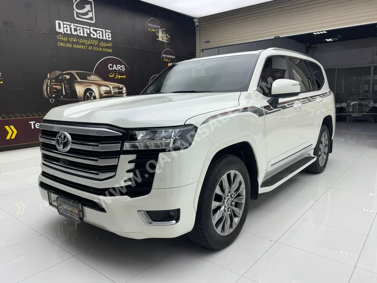 تويوتا لاند كروزر جي اكس ار توين توربو 2023 اوتوماتيك 29,000 كم 6 سلندر دفع رباعي اس يو في أبيض تحت الضمان