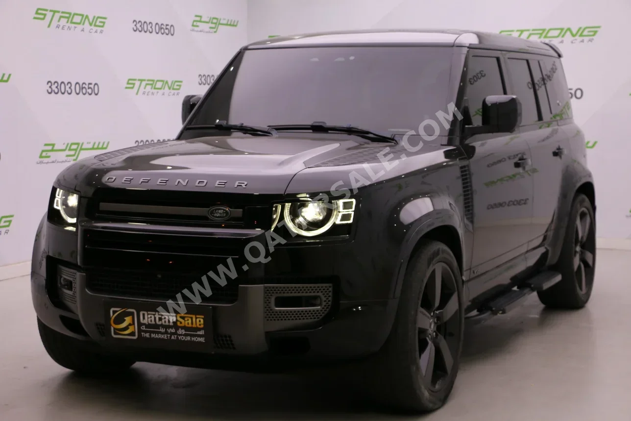 لاند روفر ديفيندر 110 اكس 2023 اوتوماتيك 120,000 كم 8 سلندر دفع رباعي اس يو في أسود تحت الضمان