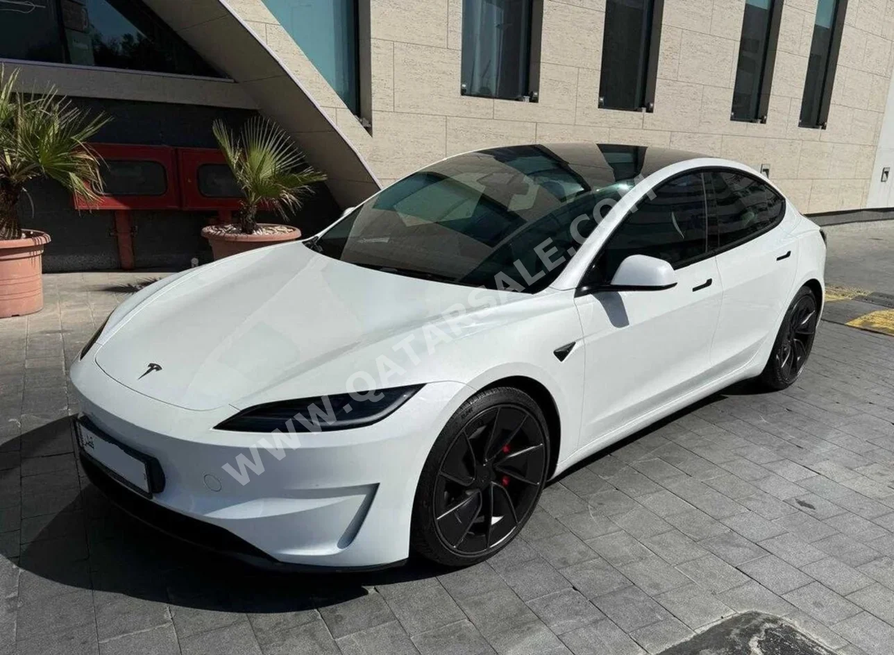 Tesla Model 3 Performance 2024 Automatic 14,000 Km 0 Cylinder All Wheel Drive (AWD) Sedan White With Warranty