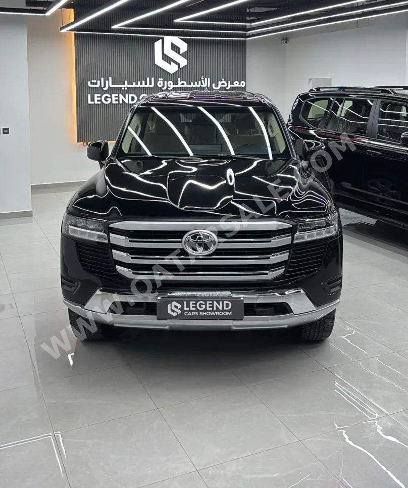 Toyota Land Cruiser GXR 2023 Automatic 93,000 Km 6 Cylinder Four Wheel Drive (4WD) SUV Black With Warranty