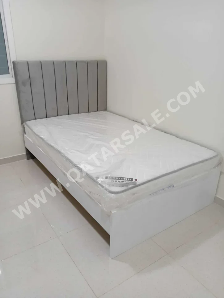 الأسّرة - لايف ستايل  - مزدوج  - اللون الرمادي  - متضمنة المرتبة