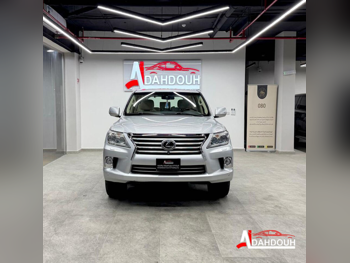 لكزس  ال اكس  570  2013  اوتوماتيك  343,000 كم  8 سلندر  دفع رباعي  اس يو في  فضي