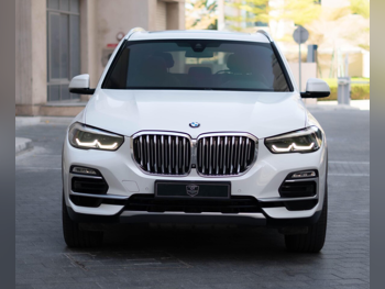 BMW  X-Series  X5 40i  2019  Automatic  50,000 Km  6 Cylinder  All Wheel Drive (AWD)  SUV  White