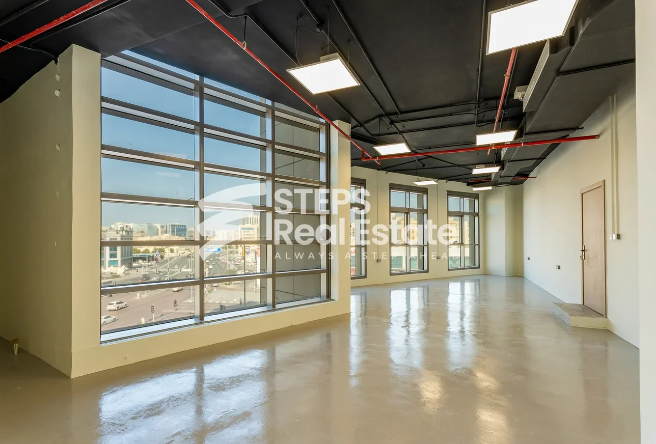Commercial Offices - Not Furnished  - Doha  - New Doha