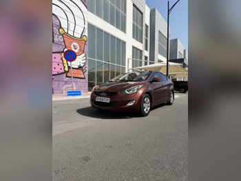 Hyundai  Elantra  2014  Automatic  189,500 Km  4 Cylinder  Front Wheel Drive (FWD)  Sedan  Maroon and Gold
