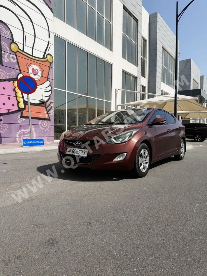 Hyundai Elantra 2014 Automatic 189,500 Km 4 Cylinder Front Wheel Drive (FWD) Sedan Maroon and Gold