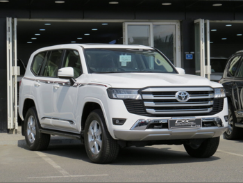 تويوتا  لاند كروزر  جي اكس ار  2026  اوتوماتيك  0 كم  6 سلندر  دفع رباعي  اس يو في  أبيض  تحت الضمان