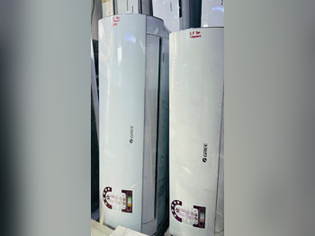 مكيفات الهواء جريي  يشمل التحكم عن بعد  ضمان  مع التسليم  مع التركيب