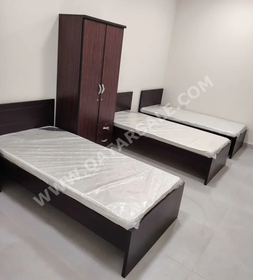 أطقم غرف نوم - لايف ستايل - طقم مكون من قطعتين - بنى