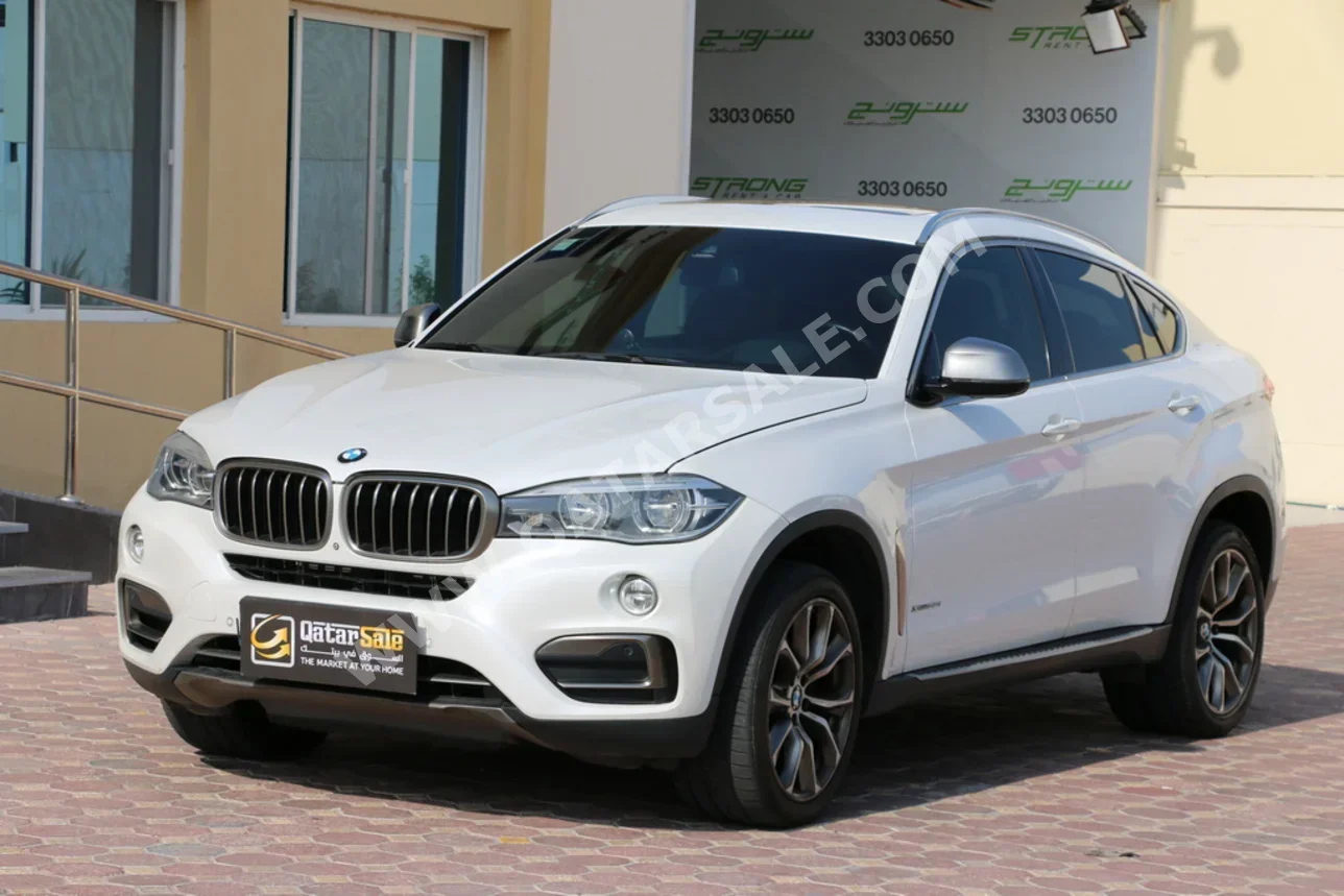 BMW X-Series X6 50i 2016 Automatic 118,000 Km 8 Cylinder Four Wheel Drive (4WD) SUV White