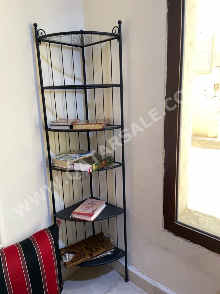 مكتبات و وحدات رفوف زاوية  - ايكيا  - أسود