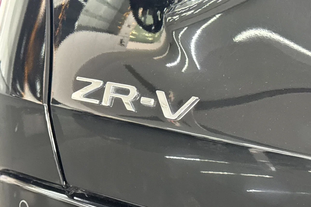 Honda  ZR-V  EX  2024  Automatic  19,320 Km  4 Cylinder  Front Wheel Drive (FWD)  SUV  Black  With Warranty