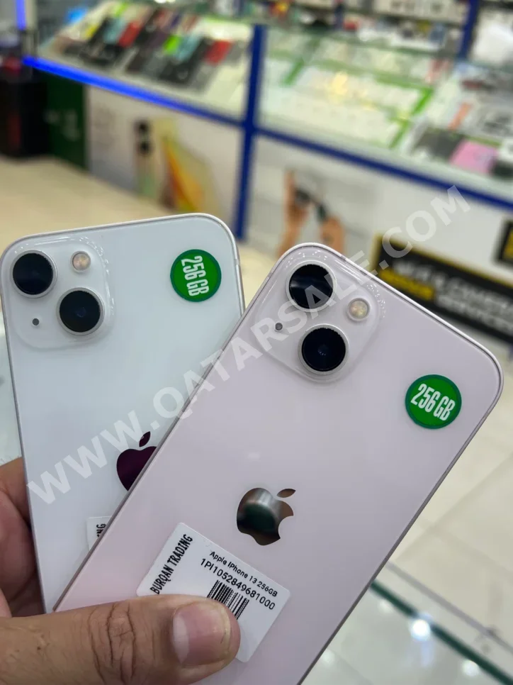 Mobile Phones Apple - iPhone 13 - Pink - 256 GB