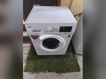 Washing Machines & All in ones LG /  Front Load Washer  White  A+  Wi-Fi Connected