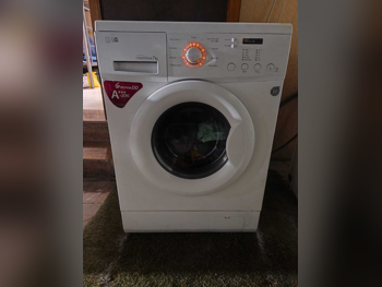 Washing Machines & All in ones LG /  Front Load Washer  White  A+  Wi-Fi Connected