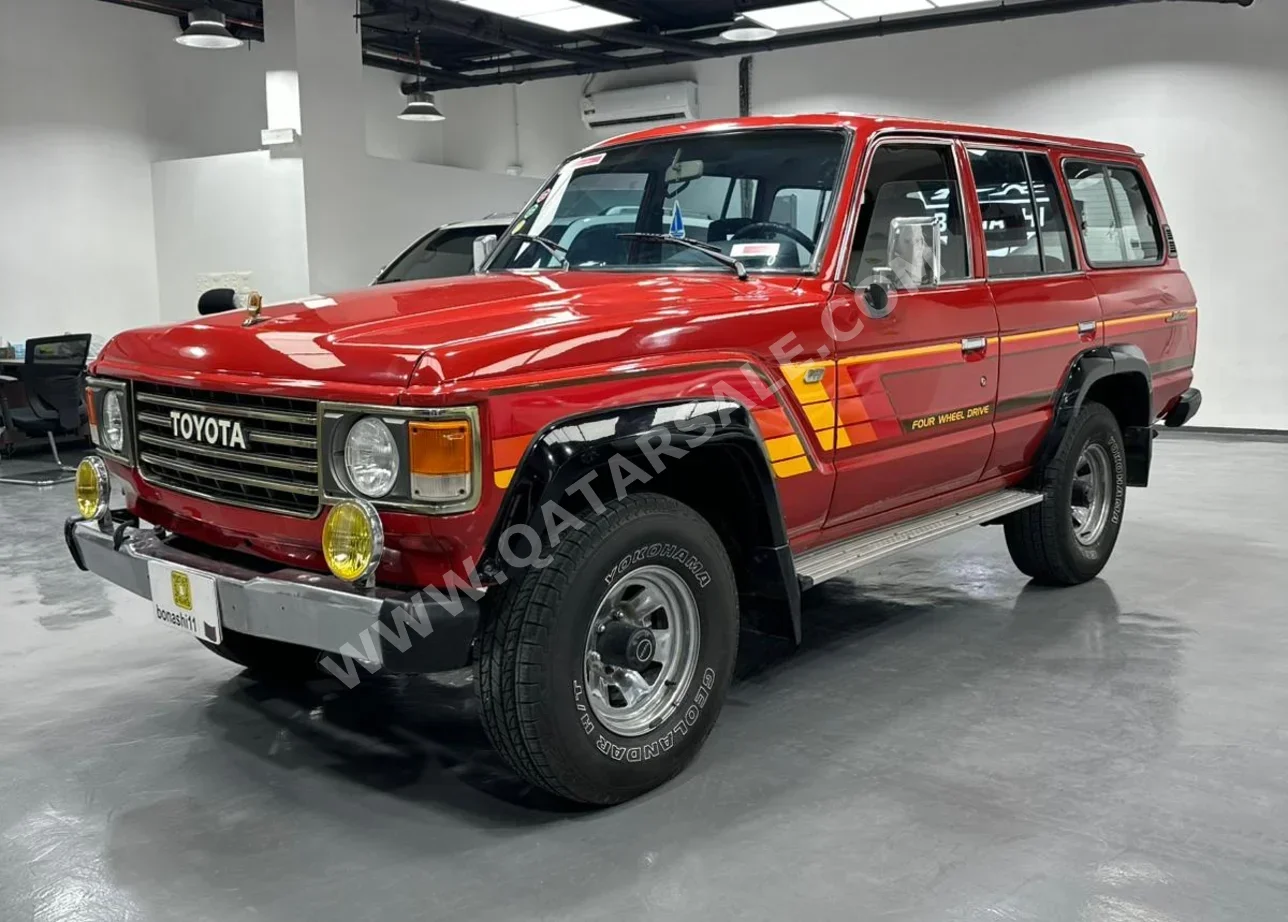 تويوتا  لاند كروزر  جي  1987  عادي  428,472 كم  6 سلندر  دفع رباعي  اس يو في  أحمر