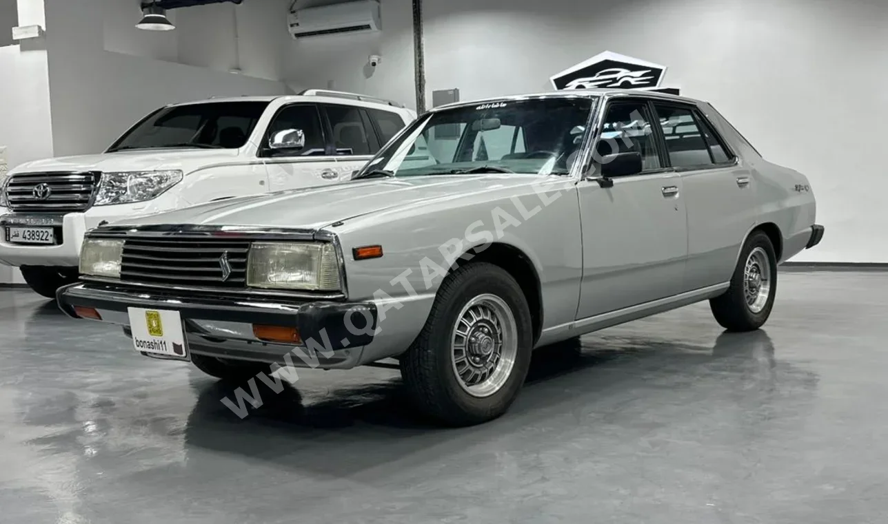 نيسان سكايلاين جي تي - ار 1980 عادي 208,309 كم 4 سلندر دفع خلفي سيدان فضي