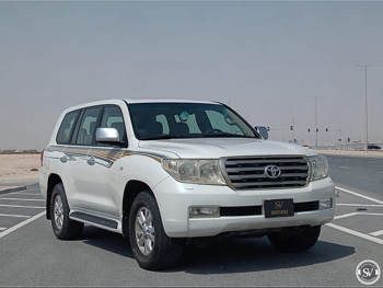 Toyota  Land Cruiser  VXR  2009  Automatic  513,000 Km  8 Cylinder  Four Wheel Drive (4WD)  SUV  White