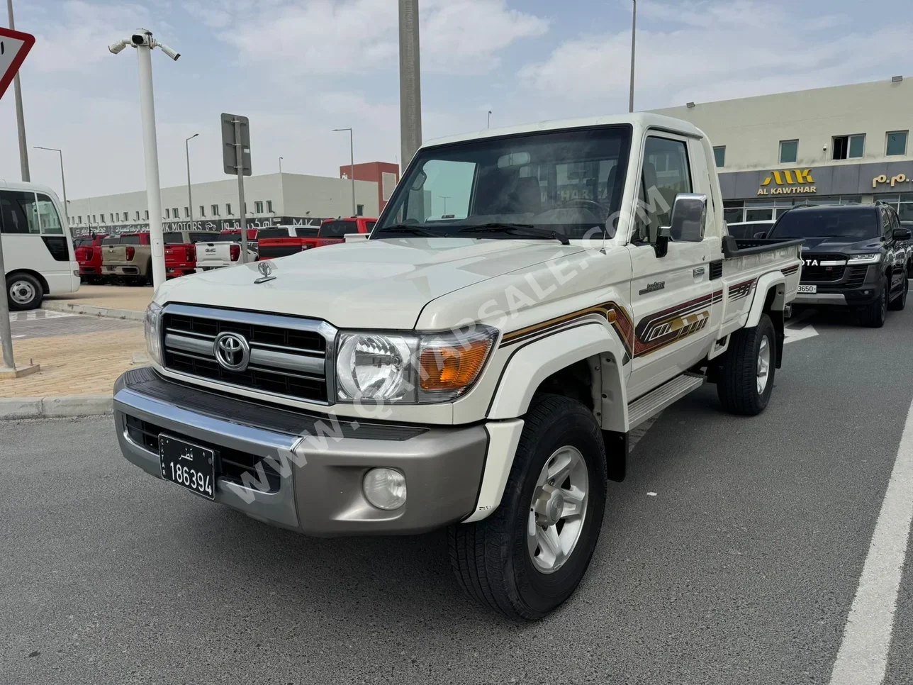 Toyota Land Cruiser LX 2022 Manual 95,000 Km 6 Cylinder Four Wheel Drive (4WD) Pick Up White