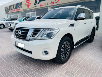 Nissan  Patrol  Platinum  2015  Automatic  358,000 Km  8 Cylinder  Four Wheel Drive (4WD)  SUV  White