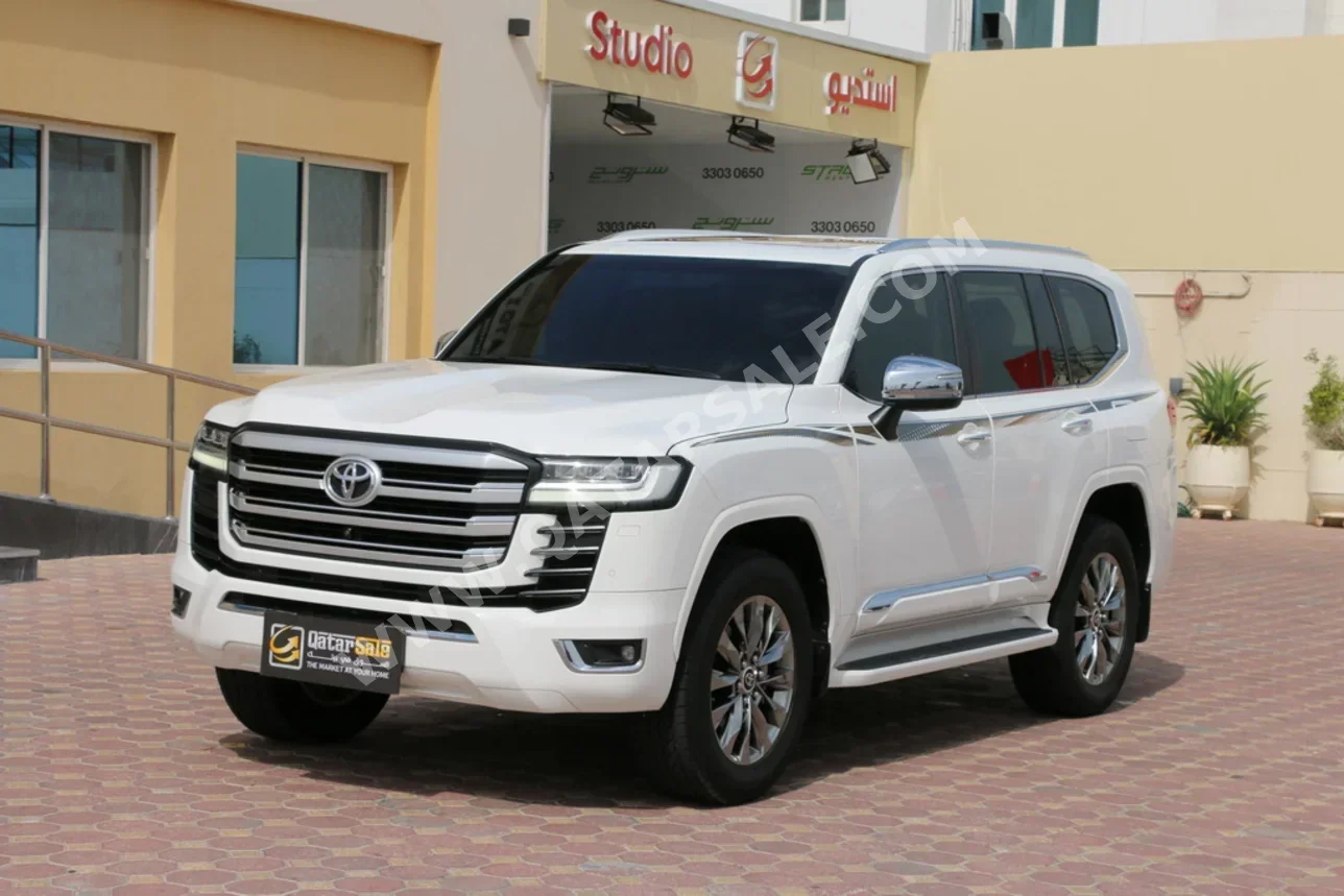 Toyota Land Cruiser VX Twin Turbo 2022 Automatic 93,000 Km 6 Cylinder Four Wheel Drive (4WD) SUV White