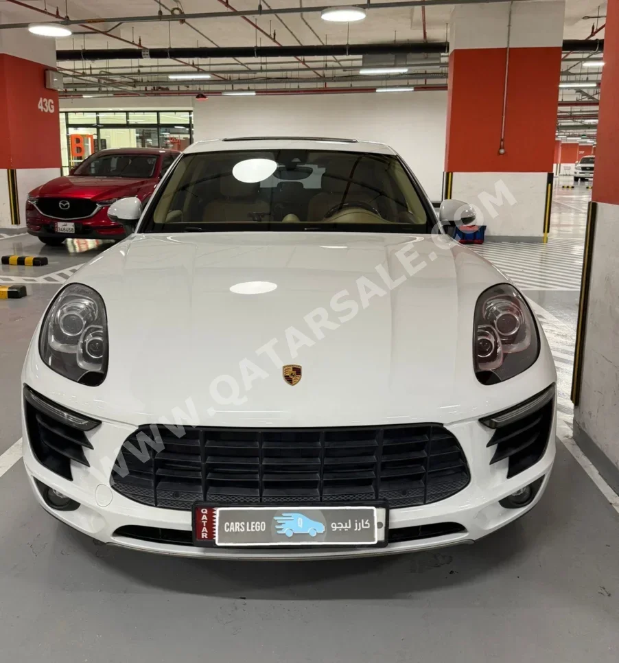 Porsche Macan S 2015 Automatic 130,000 Km 6 Cylinder Four Wheel Drive (4WD) SUV White