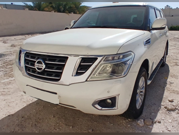 نيسان  باترول  اس اي  2017  اوتوماتيك  260,000 كم  6 سلندر  دفع رباعي  اس يو في  أبيض لؤلؤي