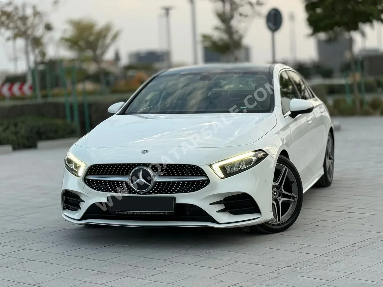 مرسيدس - بنز ايه - كلاس 200 ايه ام جي 2022 اوتوماتيك 69,900 كم 4 سلندر دفع خلفي سيدان أبيض تحت الضمان