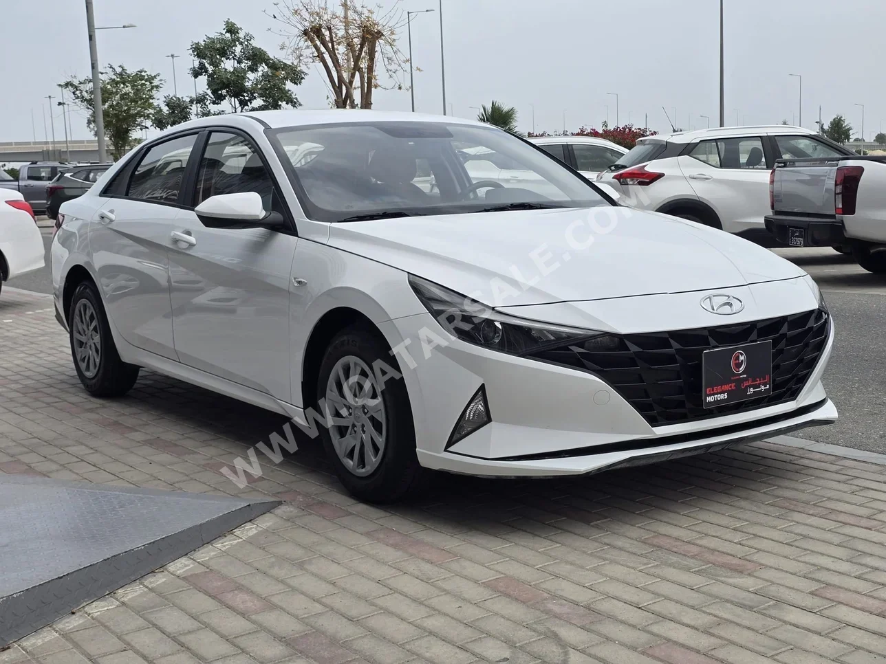 Hyundai  Elantra  2021  Automatic  32,000 Km  4 Cylinder  Front Wheel Drive (FWD)  Sedan  White
