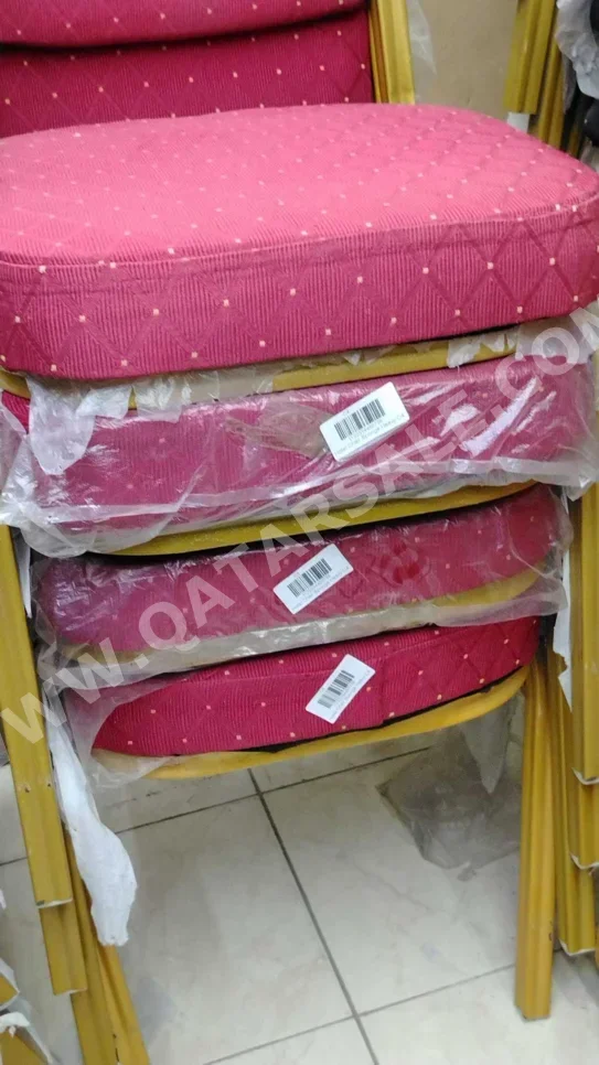 الكراسي والمقاعد - أحمر - قطعة مفردة